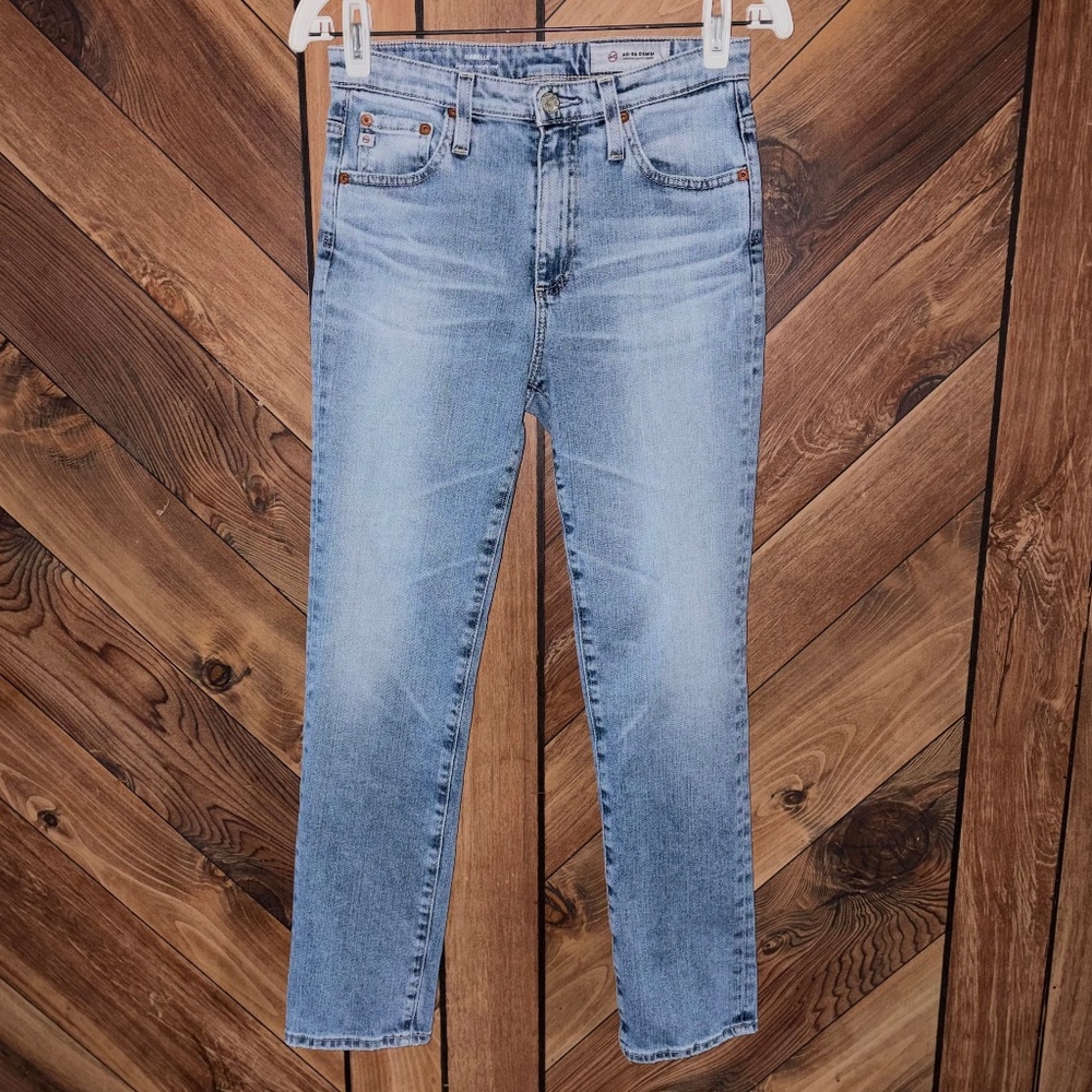 Like New AG Isabelle High Rise Straight Crop Blue Jeans 26
